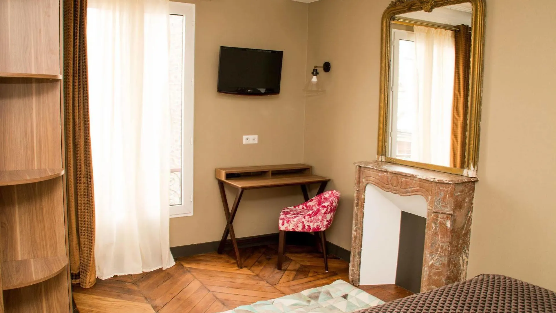 Excelsior Batignolles Hotel 3*