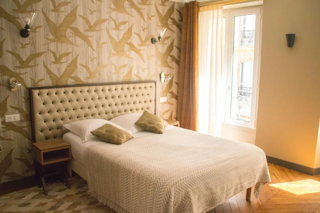 Excelsior Batignolles 3* Paříž