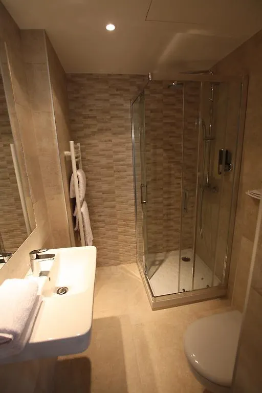 Hotel Excelsior Batignolles 3*
