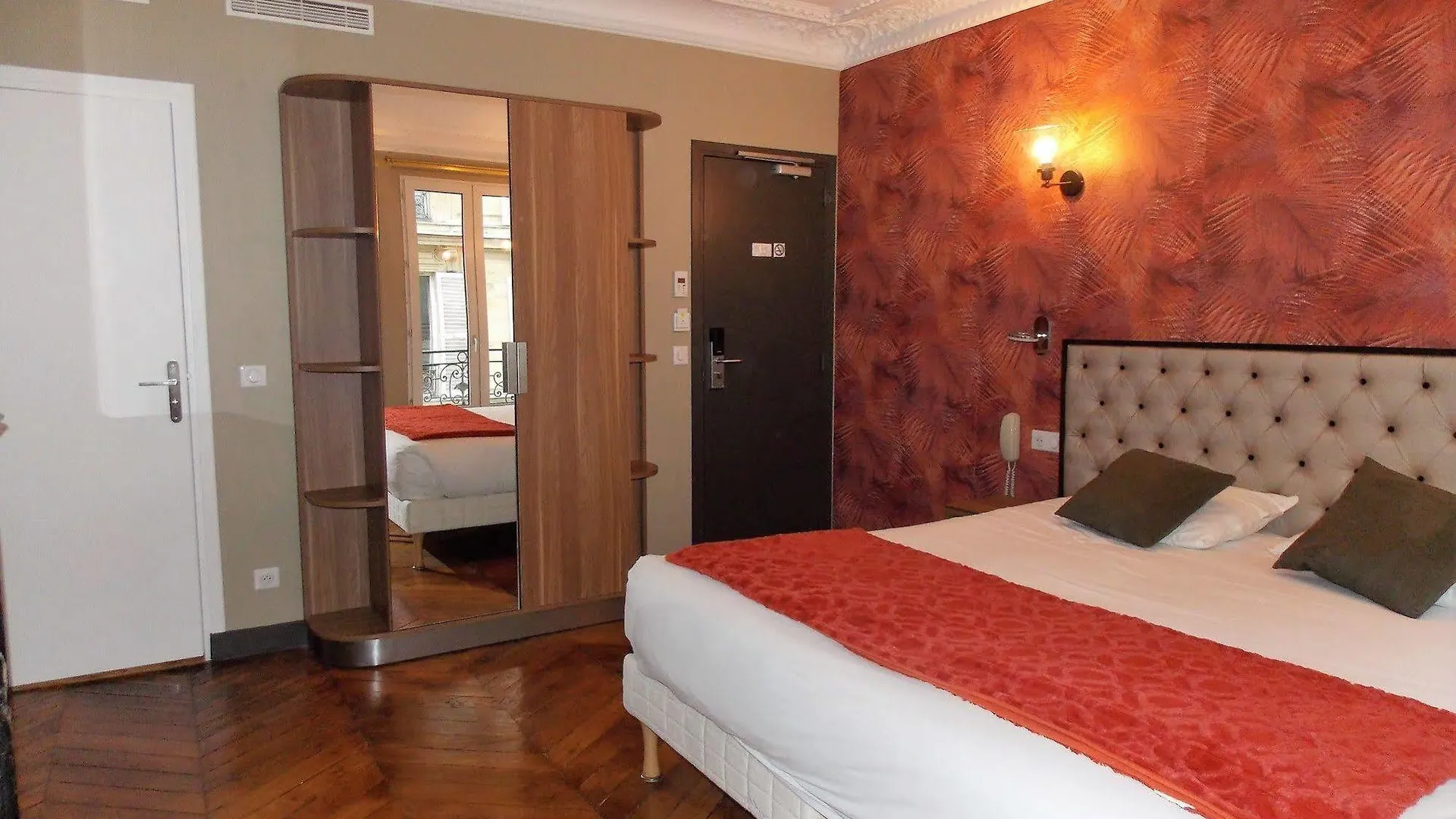 Excelsior Batignolles Hotel 3*