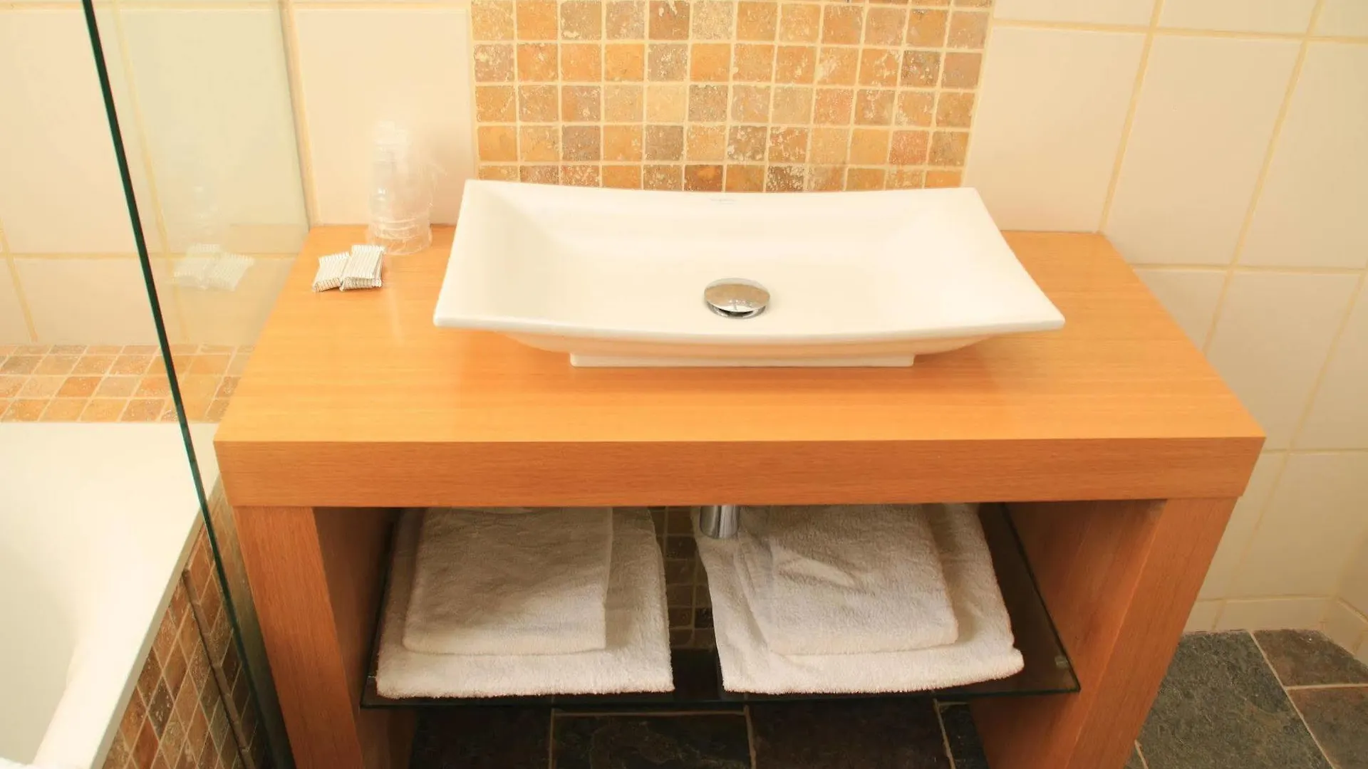 Excelsior Batignolles Hotel 3*